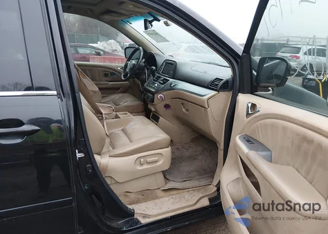 2009 Honda Odyssey Touring z USA, uszkodzony, nr VIN 5FNRL38939B020051